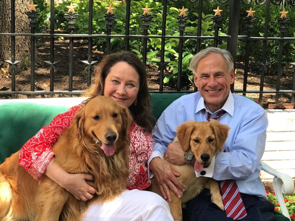 Governor and First Lady Abbott with their golden retrievers